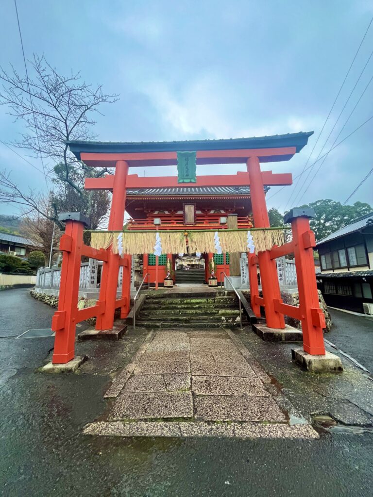 「赤い神社、また行こう！」（にじチーム）